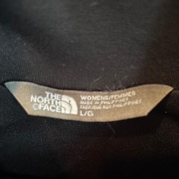 North Face Women's Black and Gray Vest - Picture 3 of 3